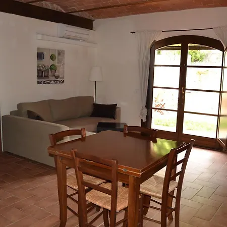 Antico Borgo Casalappi Aparthotel